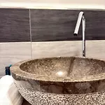 Favola Guesthouse Affittacamere Bed & Breakfast 4*