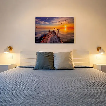 Favola Guesthouse Affittacamere 4* Nettuno